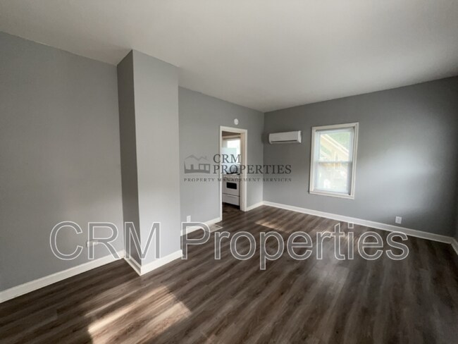 Building Photo - 510 E Morgan St