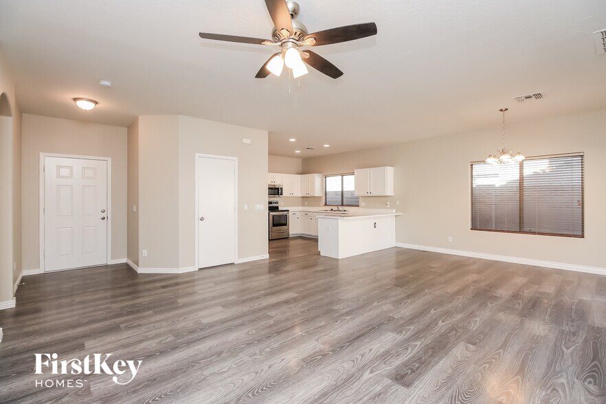 Building Photo - 28067 N Quartz Dr