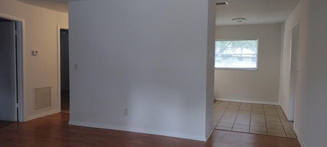 Building Photo - 20161 SW 85th Pl