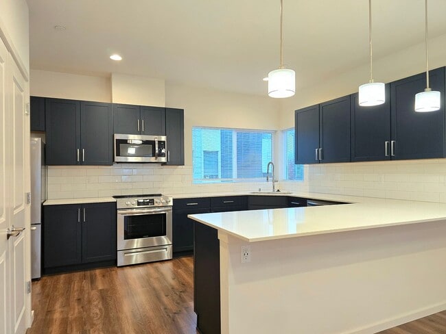 Building Photo - 4 Bedroom Home in Monroe Available Now!