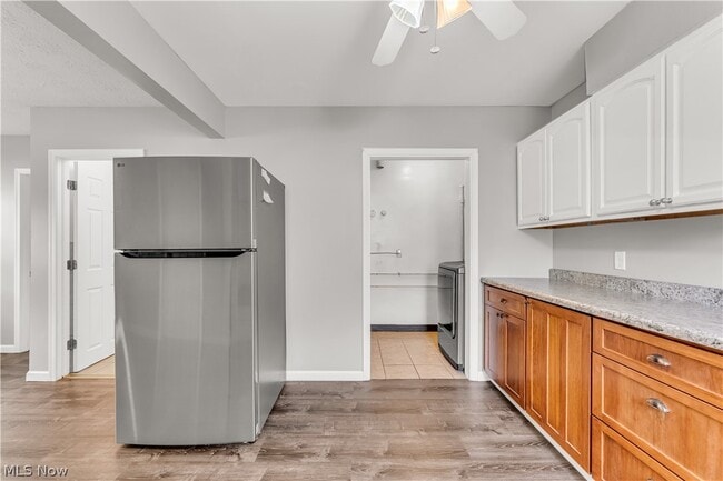 Building Photo - 15922 Eleanore Dr