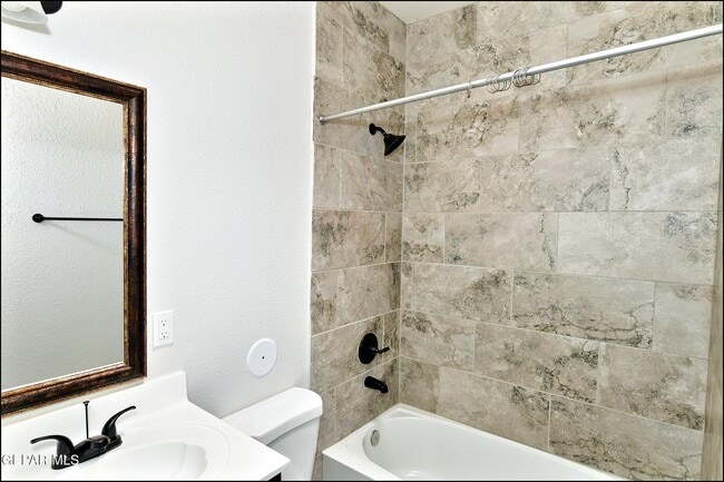 Building Photo - 14945 Tierra Escape Ave