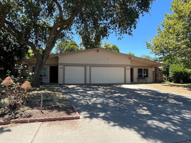 Building Photo - Cowell 4808-4810