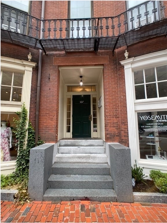 Building Photo - 107 Charles St