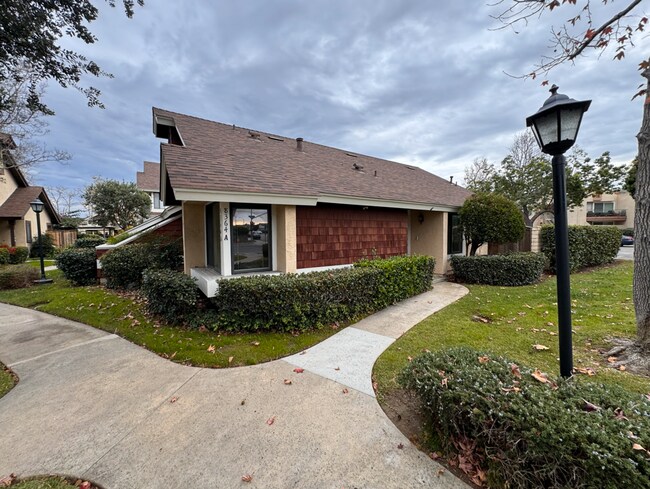 Building Photo - 8364 Summerdale Rd