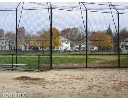 Building Photo - 76 Standish St