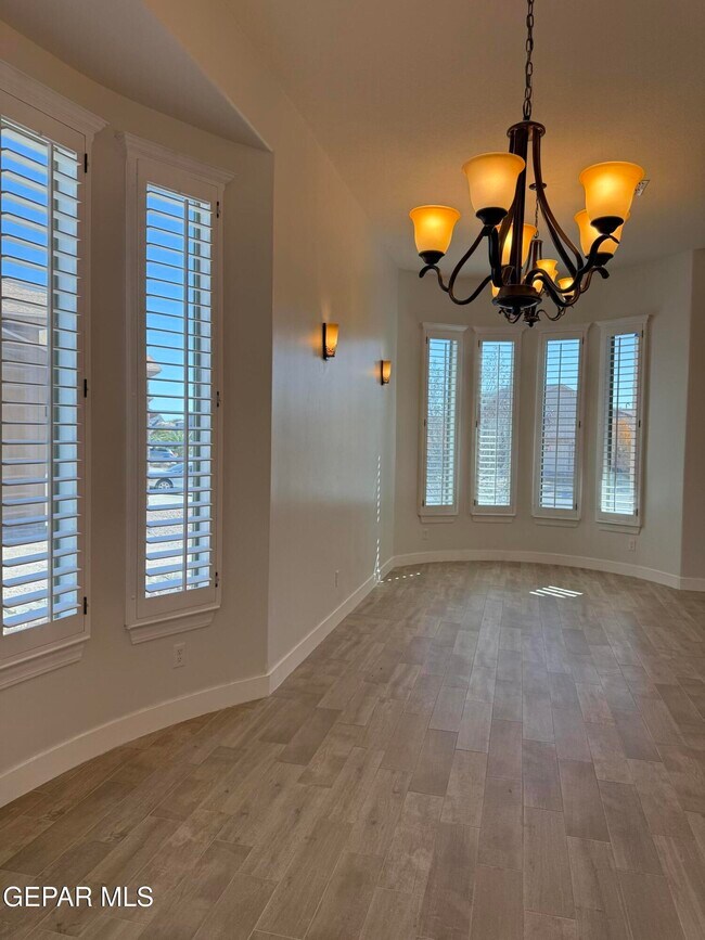 Building Photo - 3045 Woodhead