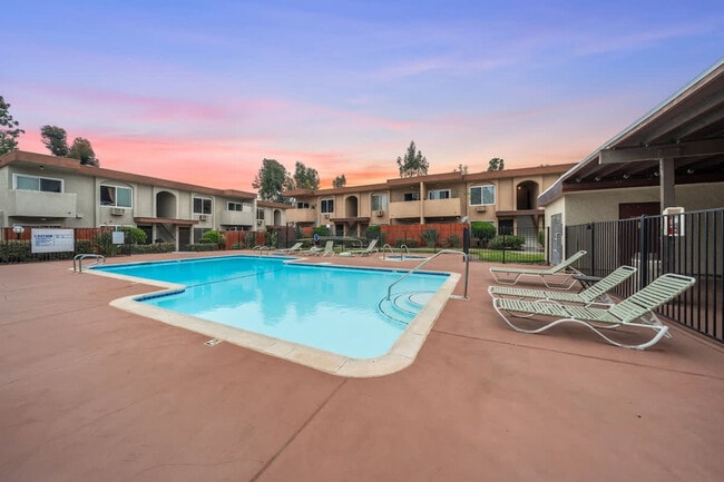 Building Photo - 9504 Carroll Canyon Rd