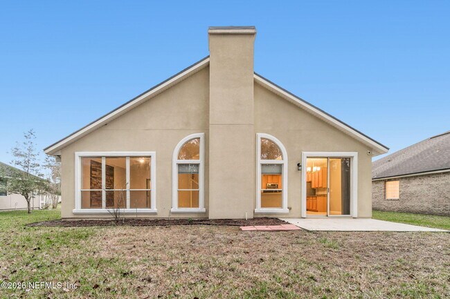 Building Photo - 649 W Johns Crk Pkwy