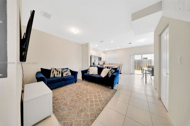 Building Photo - 26990 SE 19th St