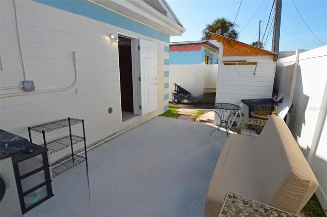 Building Photo - 156 146th Ave