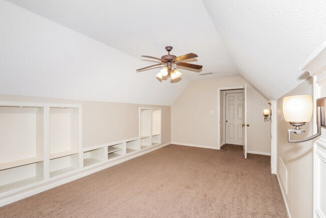 Building Photo - 5085 Jon Oak Dr