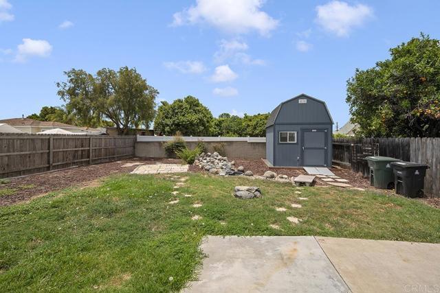 Building Photo - 586 Del Mar Ave