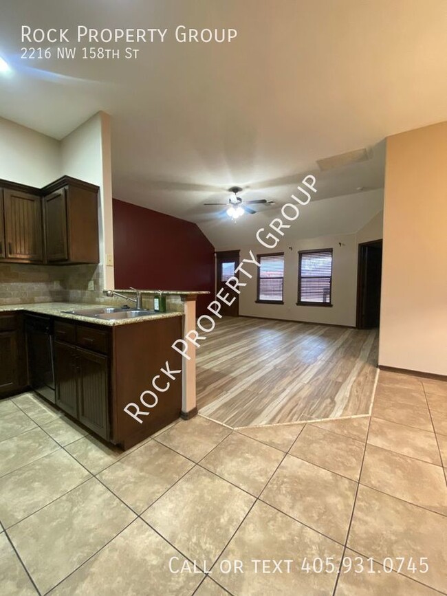 Building Photo - 3 Bed/2 Bath Home in Edmond  **AMAZING Loc...