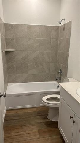 Building Photo - 5010 Winterberry Dr