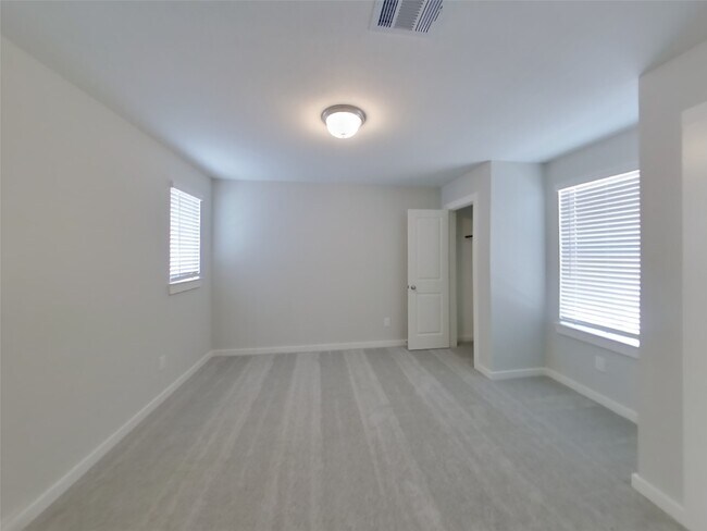 Building Photo - 22745 Terrazzo Dr
