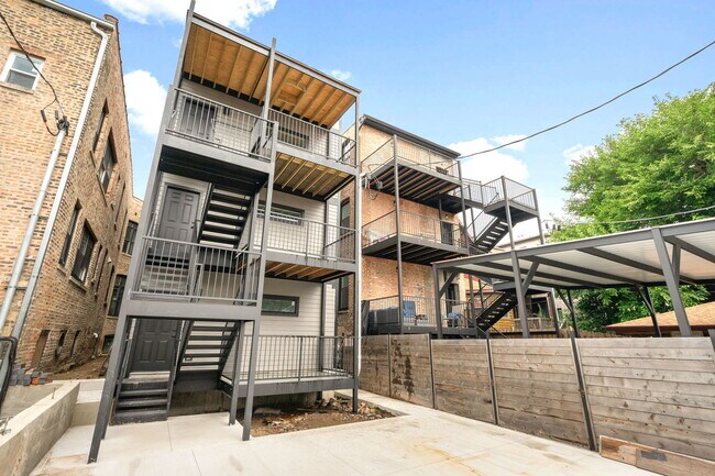 Building Photo - 4027 S Vincennes Ave