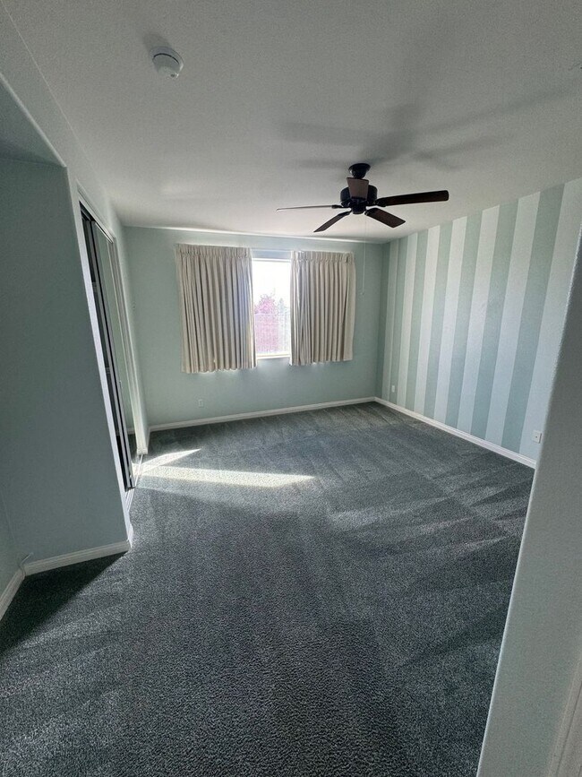 Building Photo - spacious 2 bedroom 2 bath home with office in Del Webb