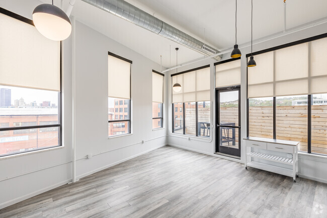 Interior Photo - The Franklin on Penn Apartments