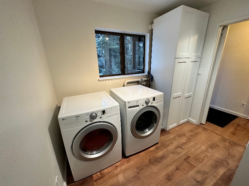 Building Photo - 12830 Skislope Way