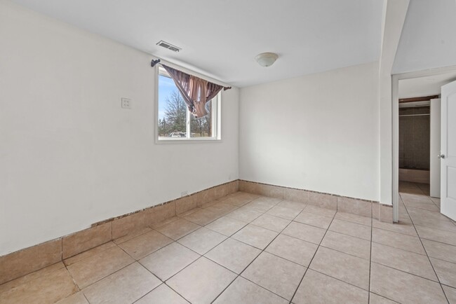 Building Photo - 2 Wild Cherry Ln