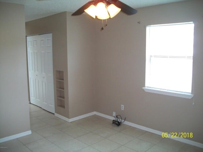 Building Photo - 4910 Greenhill St