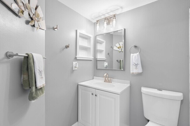 Building Photo - 8800 Royal Palm Blvd