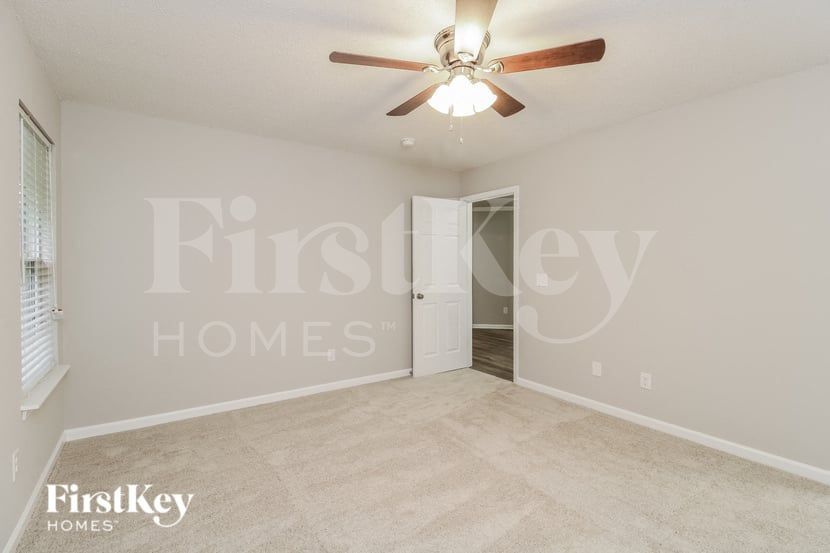 Building Photo - 5200 Orchard Ridge Ln