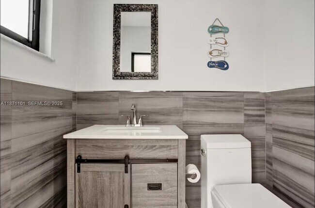 Building Photo - 6201 SW 107th Ave