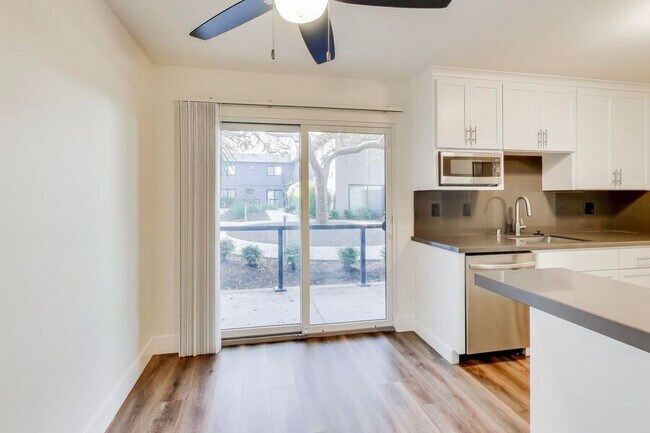 Building Photo - 1662 Hollenbeck Ave