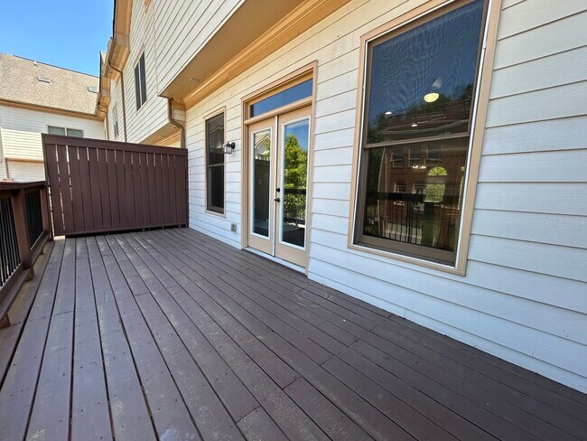 Building Photo - 1281 Dahlgren Lane
