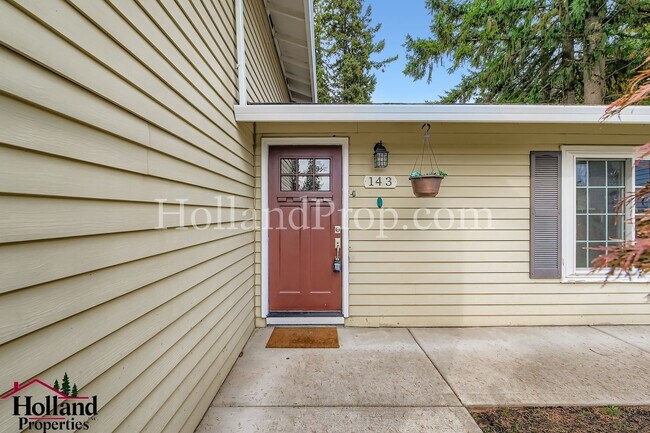 Building Photo - Bright, Modern, and Ready to Welcome You H...