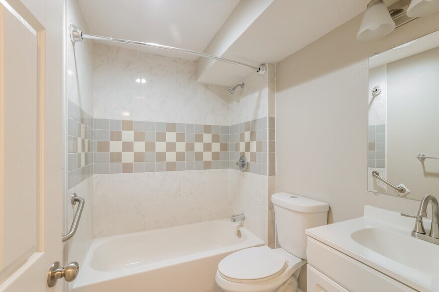 Building Photo - 6189 S 5725 W