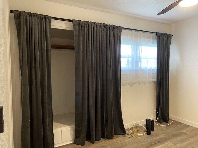 Building Photo - Remodeled Cottage