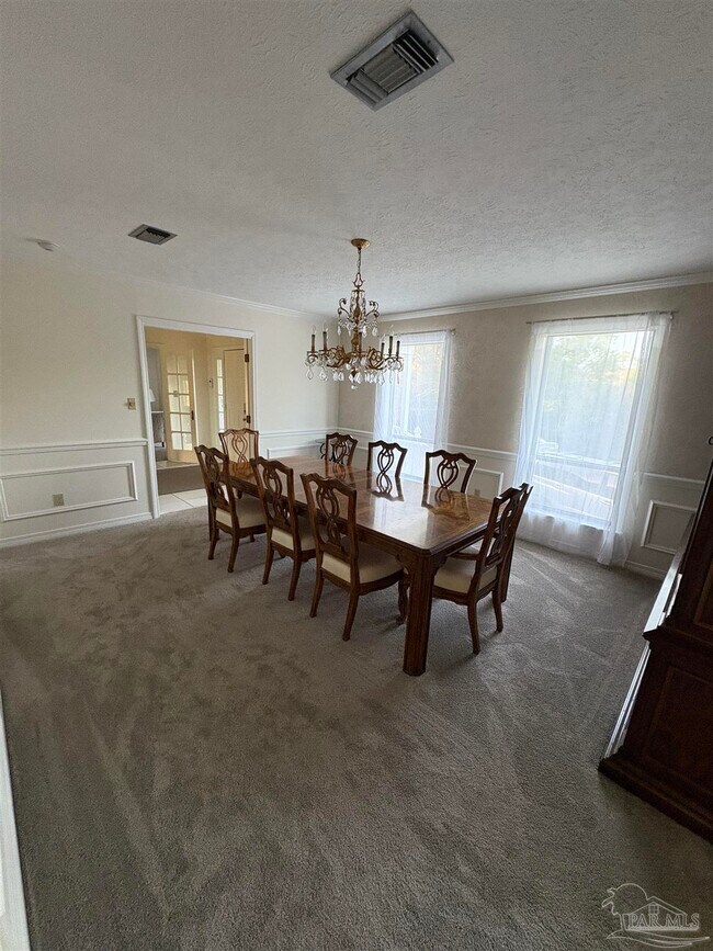 Building Photo - 8755 Thunderbird Dr