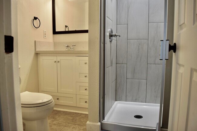 Building Photo - 81840 Ave Del Mar