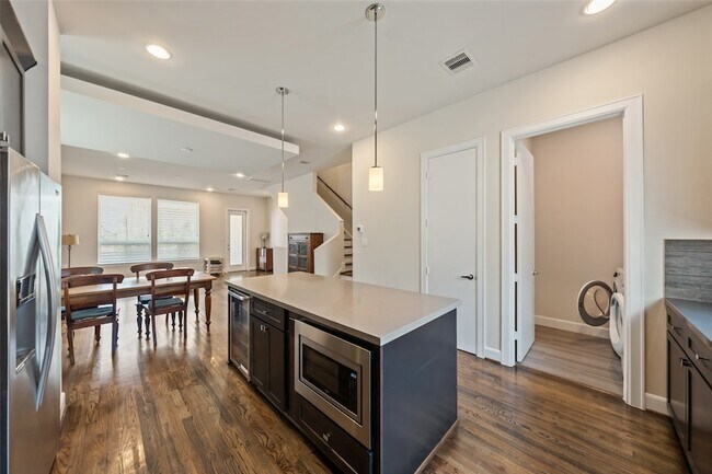 Building Photo - 314 Eado Park Cir