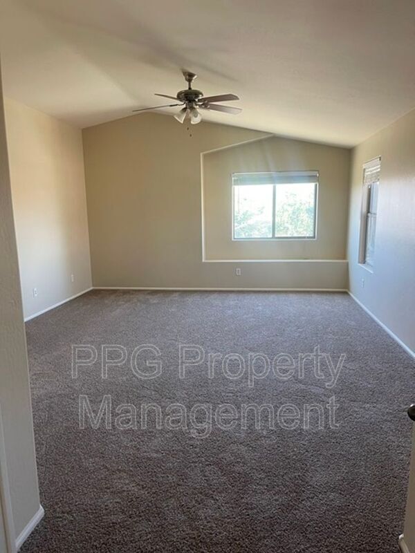 Building Photo - 17653 W Corrine Dr