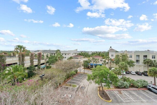 Building Photo - 1200 Town Center Dr