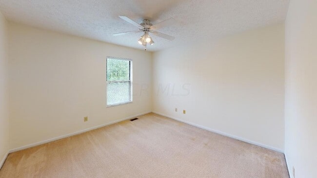 Building Photo - 6498 Ringsend Ct