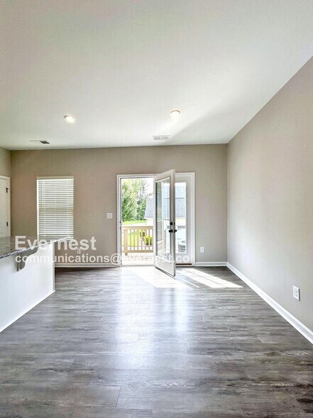 Building Photo - 11705 Blessington Rd