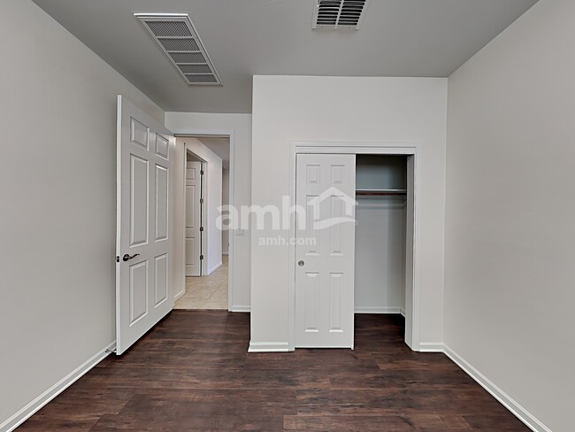Building Photo - 6872 Corte Casa Elegante