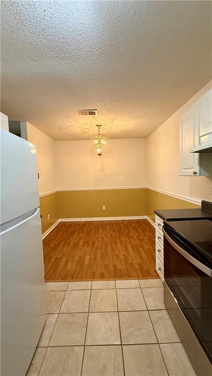 Building Photo - 3595 Woodbriar Cir