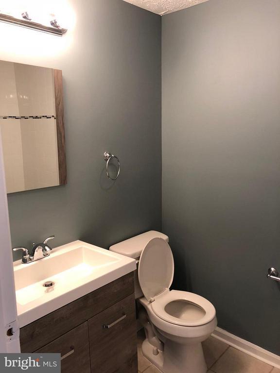 Building Photo - 17050 Capri Ln