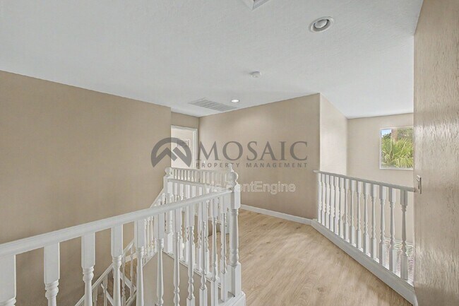 Building Photo - 3356 E Mayberry Ave