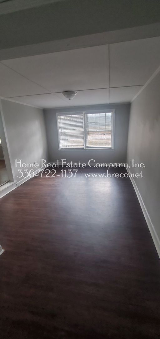 Building Photo - 520 Lester Ln