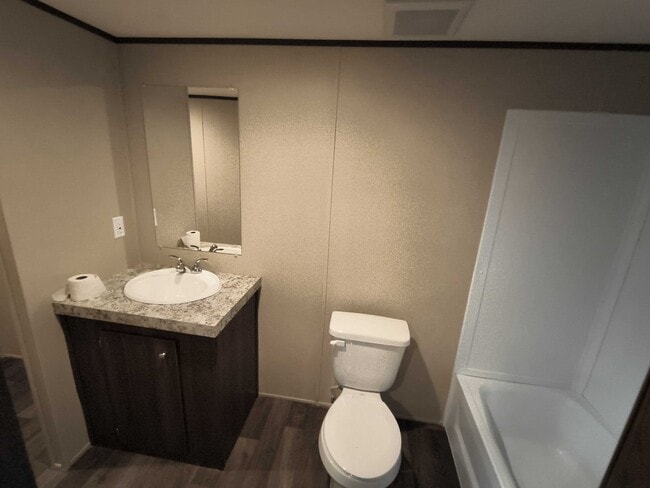 Building Photo - 112 Southlake Dr.