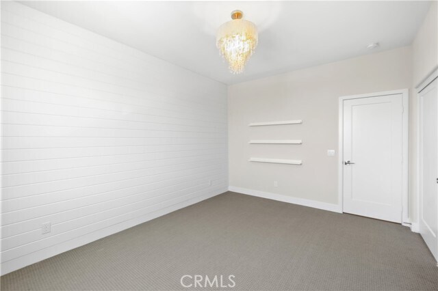 Building Photo - 156 Chorus