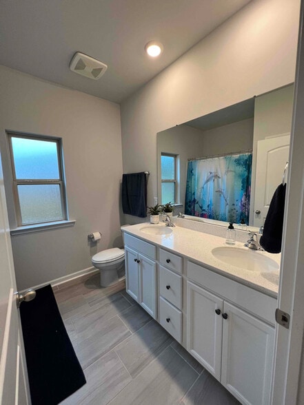 Building Photo - 13234 Billet Dr