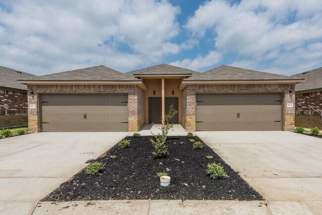 Building Photo - 491 Jack Rabbit Ln